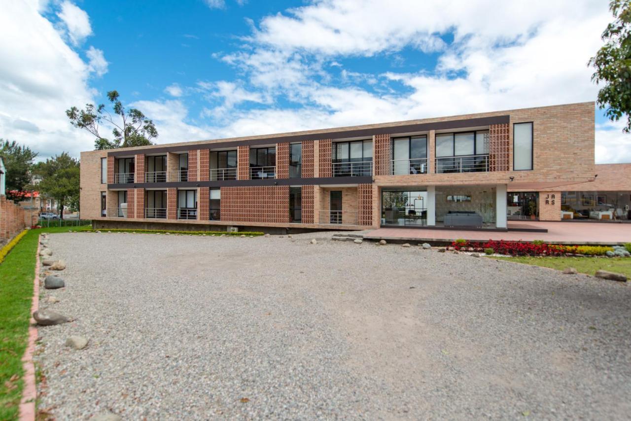 Hotel & Suites En Cuenca, Venue Batan Куэнка Экстерьер фото