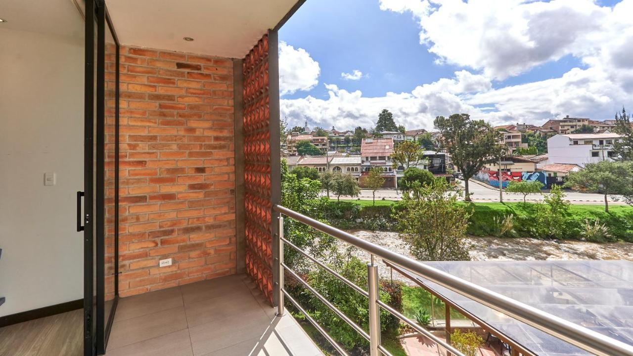 Hotel & Suites En Cuenca, Venue Batan Куэнка Экстерьер фото